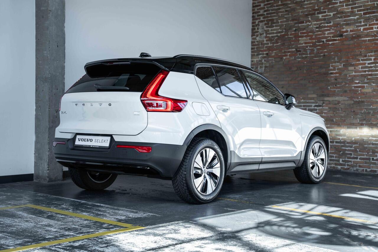 Volvo XC40 T5 Recharge R-Design | Panoramadak | 360° Parkeercamera | Parkeersensoren voor + achter | Harman kardon premium audio | Stoelverwarming | Electrische bedienbare voorstoel | LED koplampen | Navigatie |