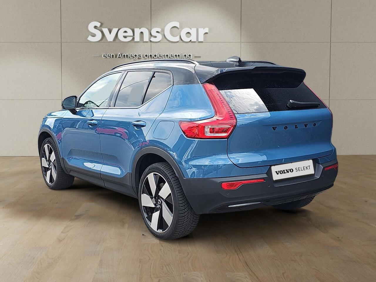 Volvo XC40 Recharge Core 70 kWh | Trekhaak | Stoelverwarming | Apple Carplay | 20 inch velgen |
