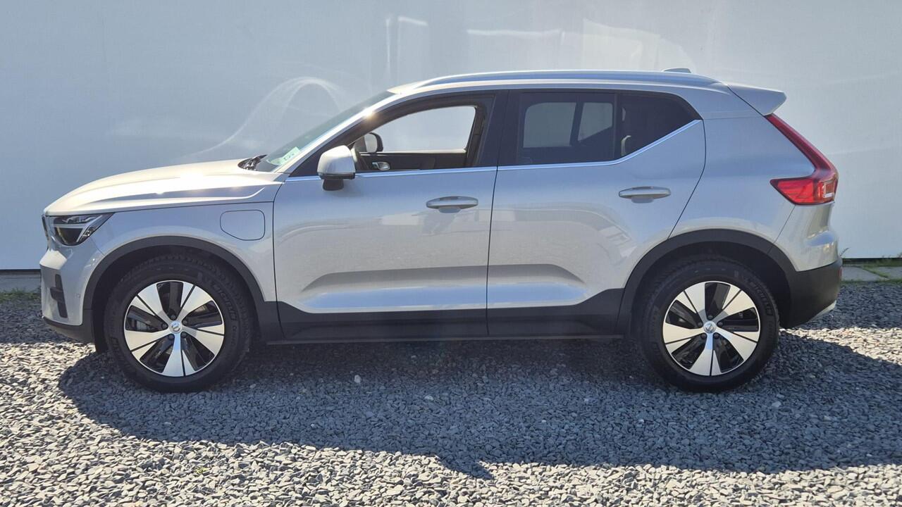 Volvo XC40 1.5 T4 PheV Plus Bright 360 Camera - Ligthing Pack - Telefoon lader - Winter Pack - Harman Kardon Sound - Nieuw Model