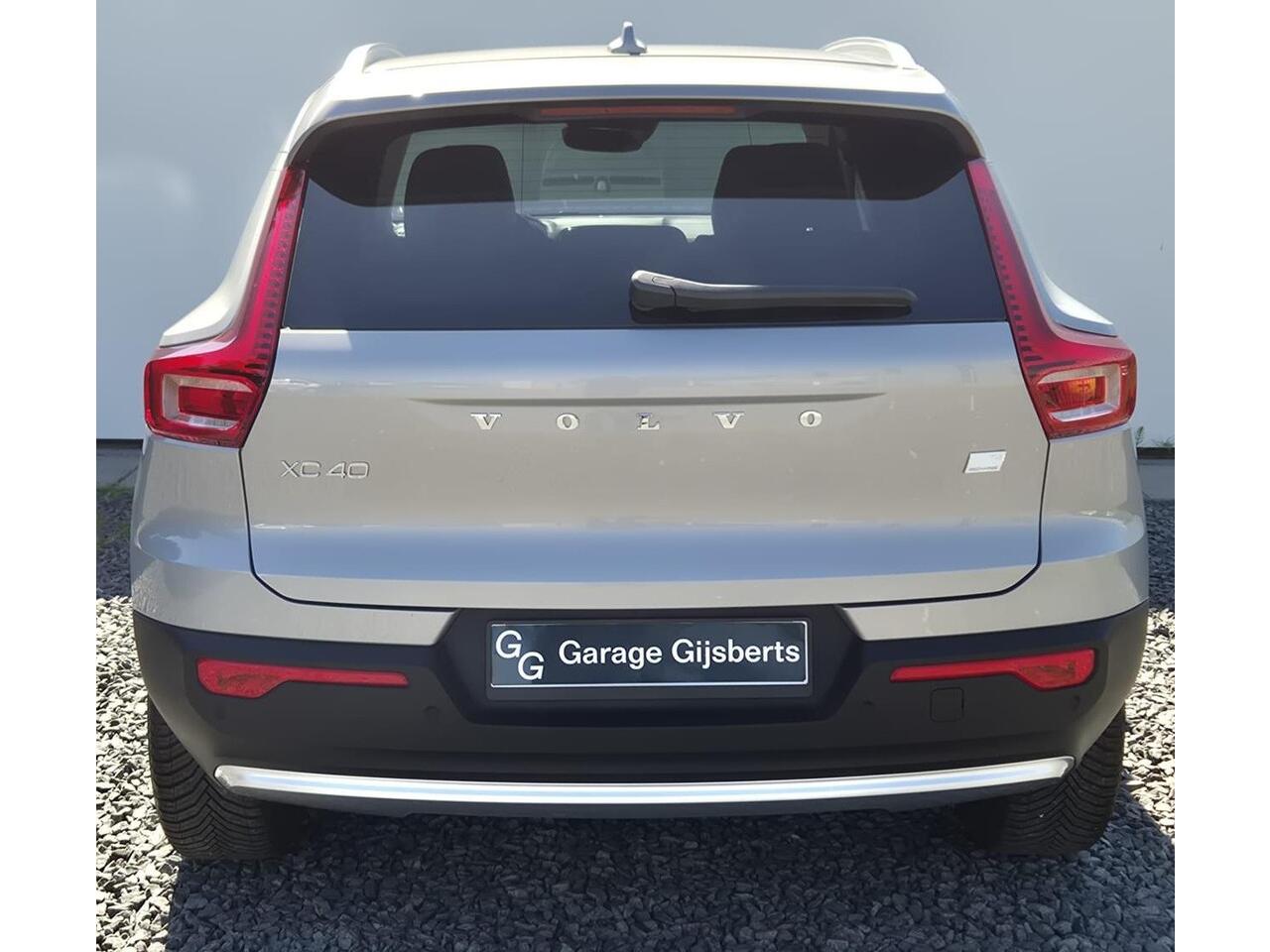 Volvo XC40 1.5 T4 PheV Plus Bright 360 Camera - Ligthing Pack - Telefoon lader - Winter Pack - Harman Kardon Sound - Nieuw Model