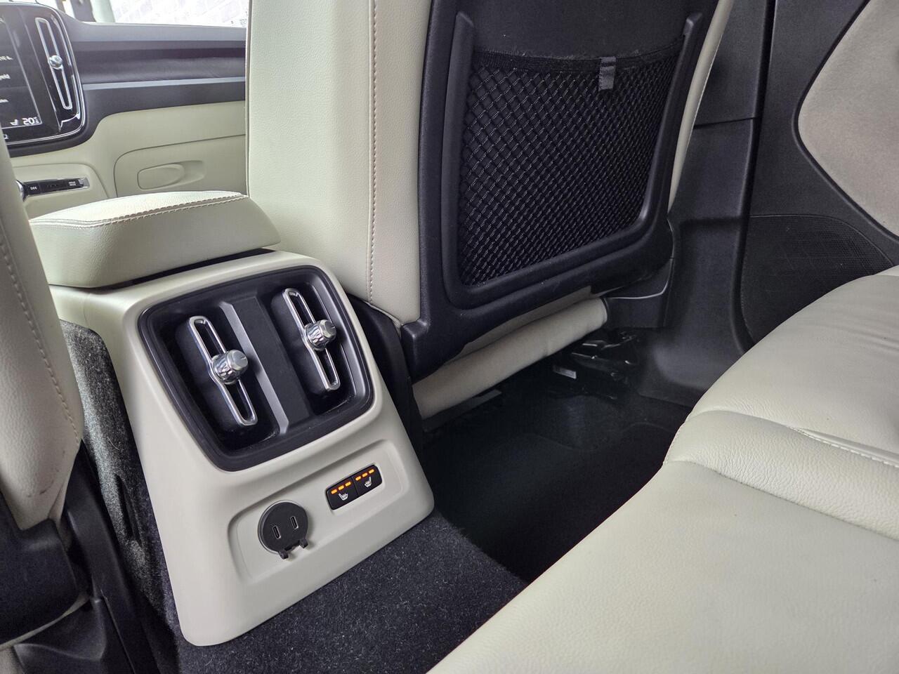 Volvo XC40 T4 Plug in-Hybride Inscription Aut | BLIS | Adaptive Cruise Control | Elektr. verst. stoelen | Stoelverwarming | Leder | 360° camera | All-seasonbanden | Donker glas | Park assist V+A