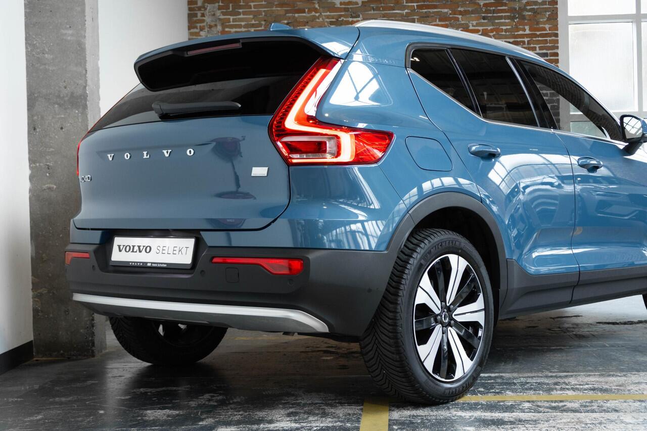Volvo XC40 T4 Recharge Inscription | Panoramadak | 360° Parkeercamera | Parkeersensoren voor + achter | Navigatie | Stoelverwarming | Navigatie | Lichtmetalen velgen | BLIS | Adaptive Cruise Control | Dealeronderhouden