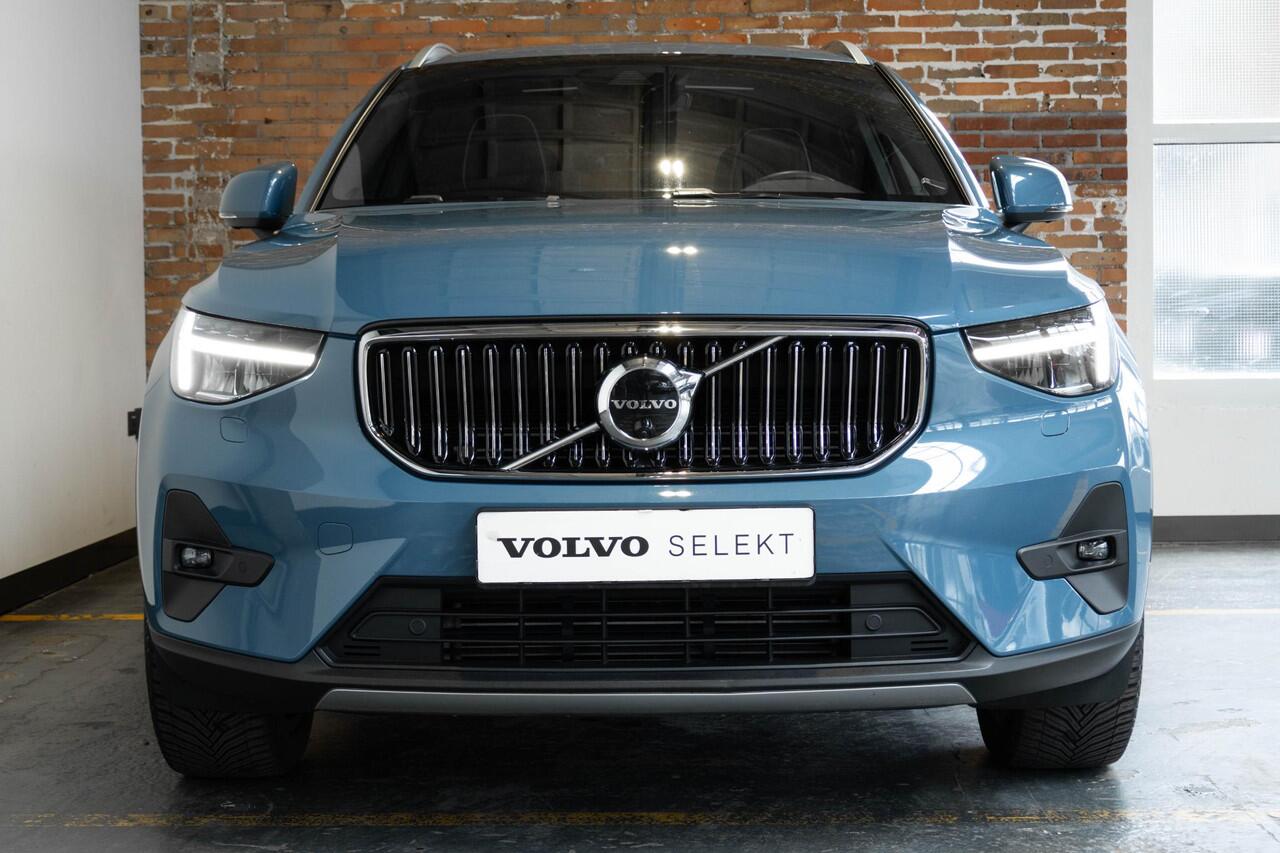 Volvo XC40 T4 Recharge Inscription | Panoramadak | 360° Parkeercamera | Parkeersensoren voor + achter | Navigatie | Stoelverwarming | Navigatie | Lichtmetalen velgen | BLIS | Adaptive Cruise Control | Dealeronderhouden