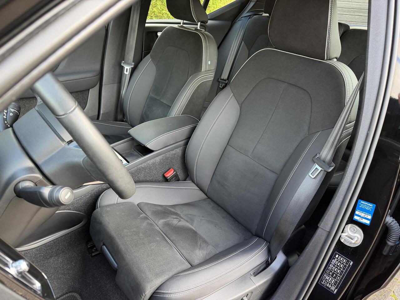 Volvo XC40 1.5 T5 Plus Dark Recharge Plug-in Hybrid Plus Dark