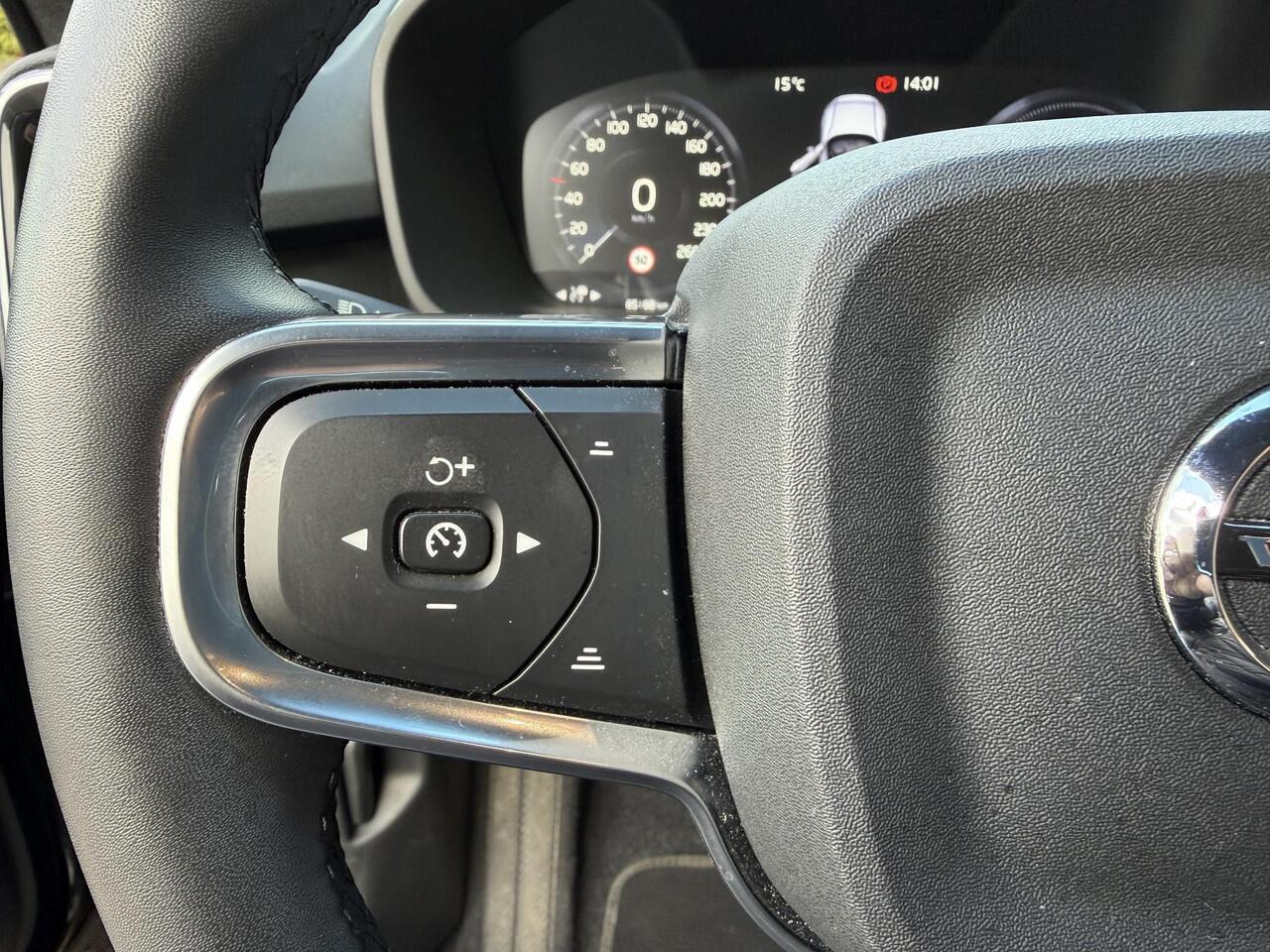 Volvo XC40 1.5 T5 Plus Dark Recharge Plug-in Hybrid Plus Dark