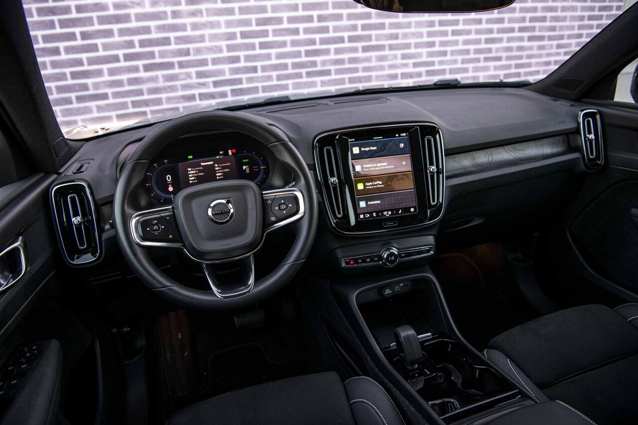 Volvo XC40 Recharge Plus 70 kWh | Adaptieve cruise control | Stoel- en stuurverwarming | Nubuck Interieur | Warmtepomp | 20 inch velgen | Camera |
