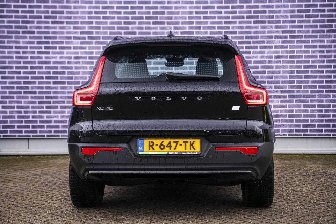 Volvo XC40 Recharge Plus 70 kWh | Adaptive Cruise Control | Dodehoek Detectie | Stoel en Stuurverwarming | 20" | Nubuck Bekleding |