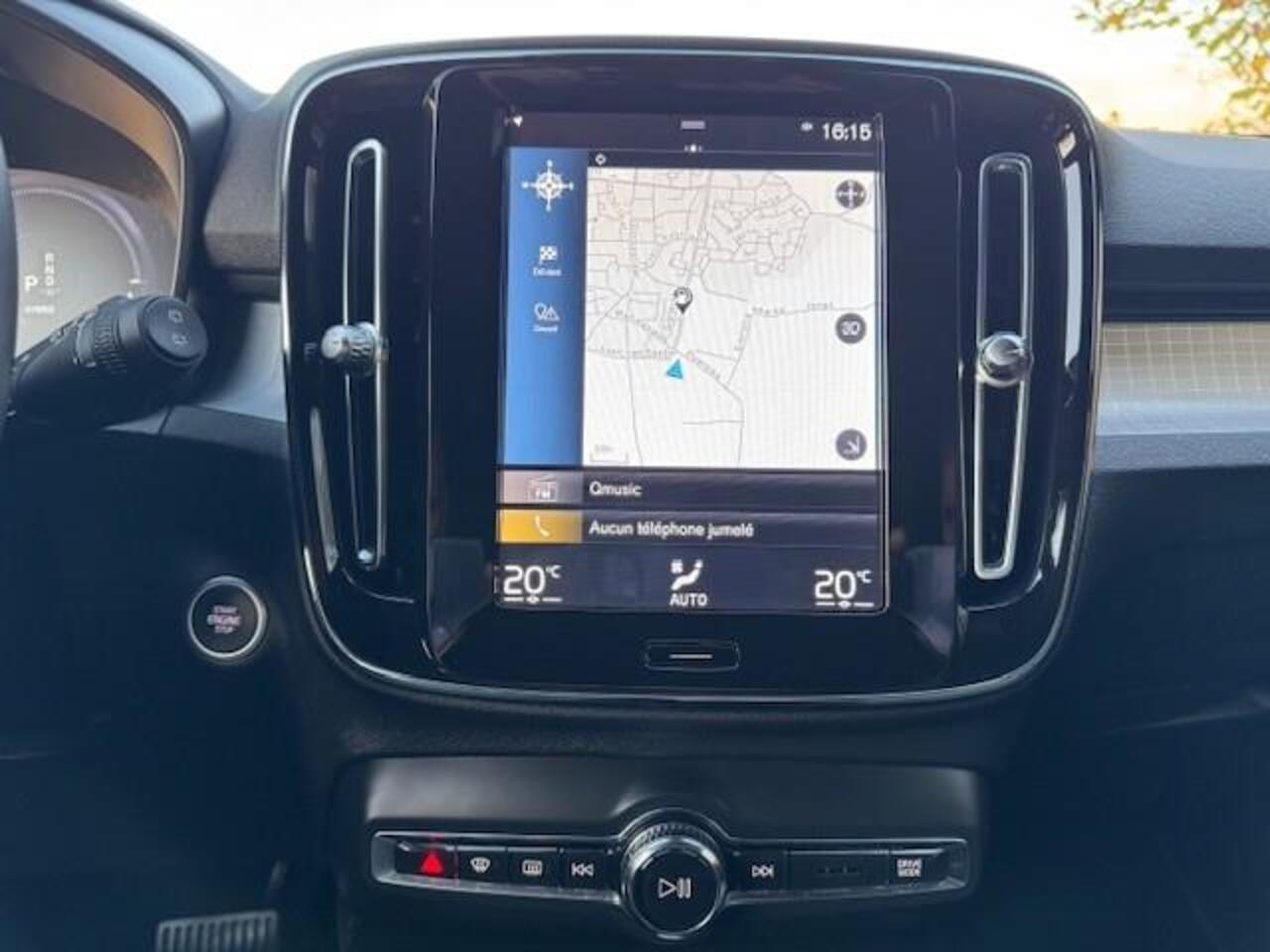 Volvo XC40 1.5 T4 RECHARGE BUSINESS PRO THAAK/NAV/LED