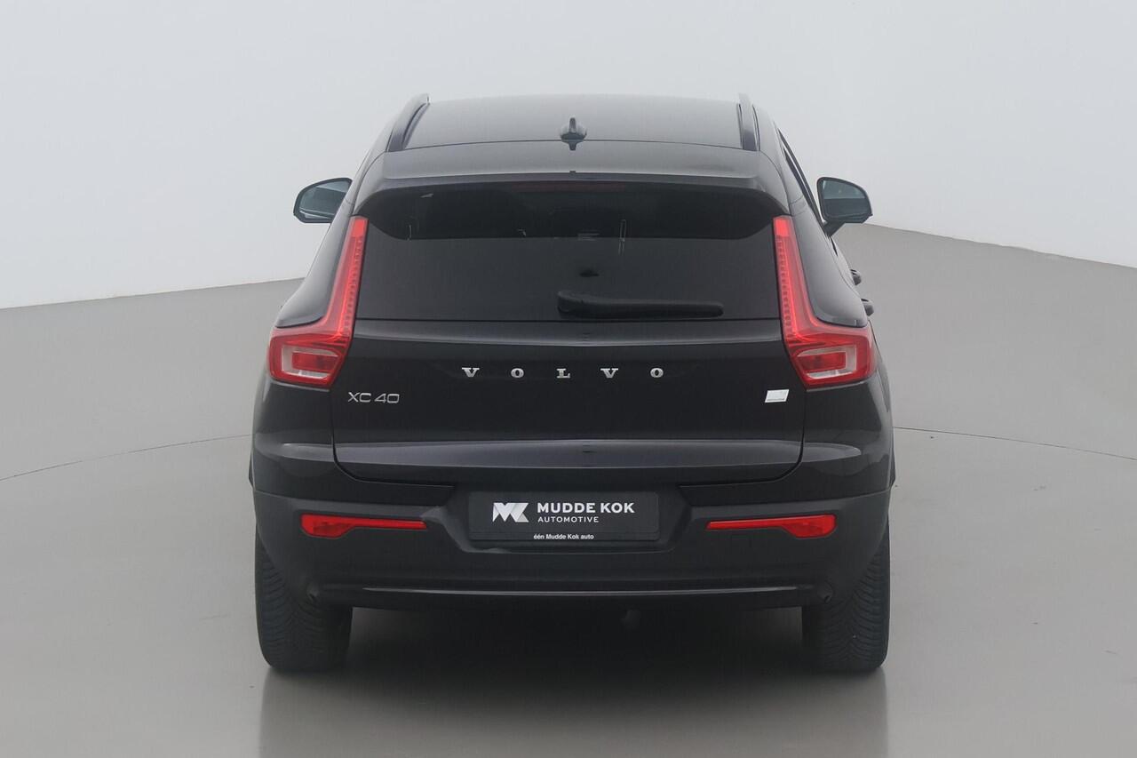 Volvo XC40 T4 Plug-in hybrid Plus Dark | Trekhaak | harman/kardon | Stoel+Stuurverwarming | Camera | Keyless