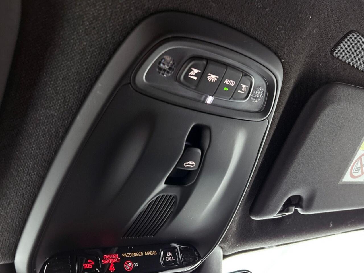 Volvo XC40 T5 Ultimate Bright | Pano | BLIS | Memory | 360* | All Season |