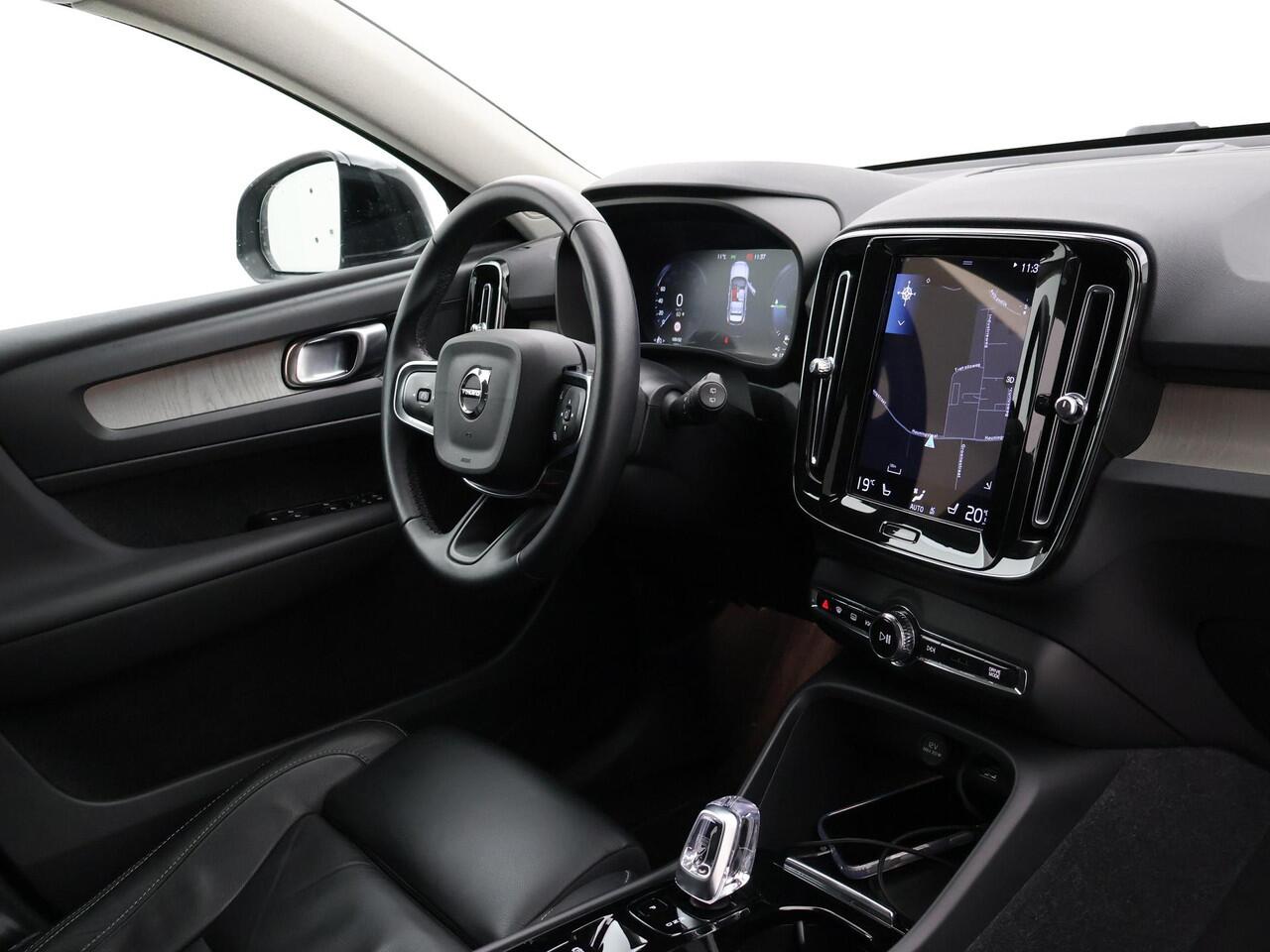 Volvo XC40 1.5 T4 RECHARGE 211 PK AUT. INSCRIPTION + LEDER | TREKHAAK | 21 INCH | ADAPTIVE CRUISE | CAMERA