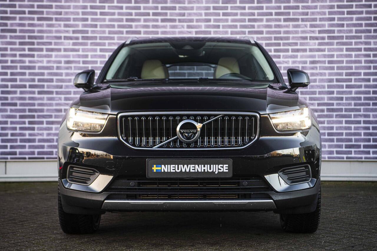 Volvo XC40 1.5 T5 Recharge Inscription | Panoramadak | Harman & Kardon | 360° camera | Stoel/stuurverwarming| Elektrisch verstelbare voorstoelen |
