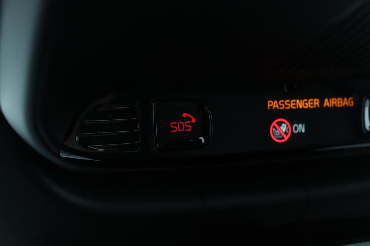 Volvo XC40 T4 Plug-in hybrid Core Bright | Stoel+Stuurverwarming | Keyless | Camera | Apple Carplay | Elek. Achterklep