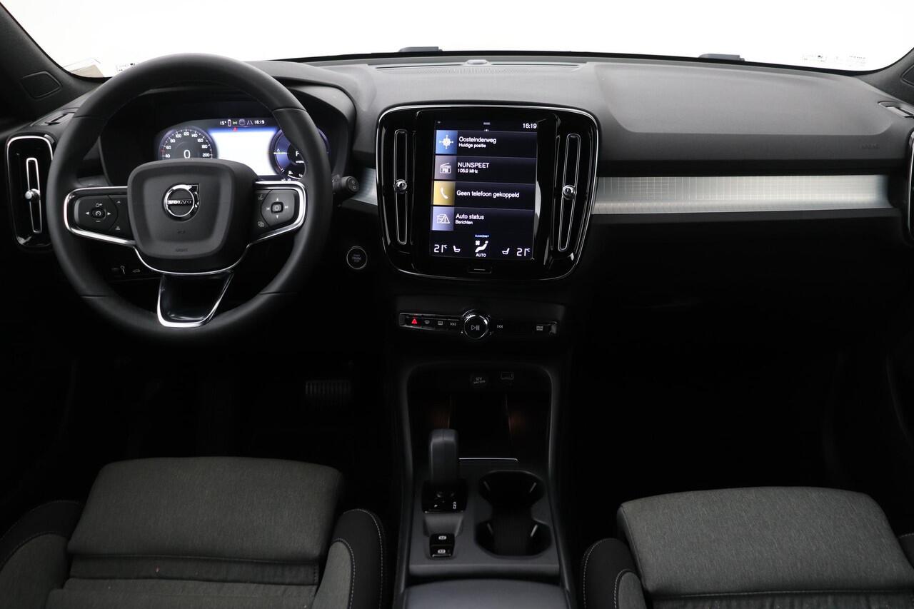 Volvo XC40 T4 Plug-in hybrid Core Bright | Stoel+Stuurverwarming | Keyless | Camera | Apple Carplay | Elek. Achterklep