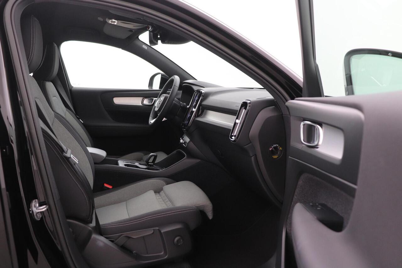 Volvo XC40 T4 Plug-in hybrid Core Bright | Stoel+Stuurverwarming | Keyless | Camera | Apple Carplay | Elek. Achterklep