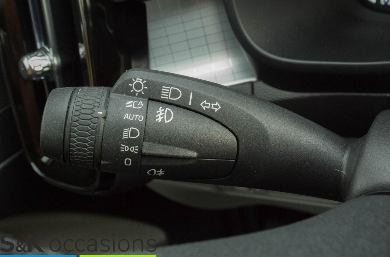 Volvo XC40 1.5 T5 Recharge Inscription Leder