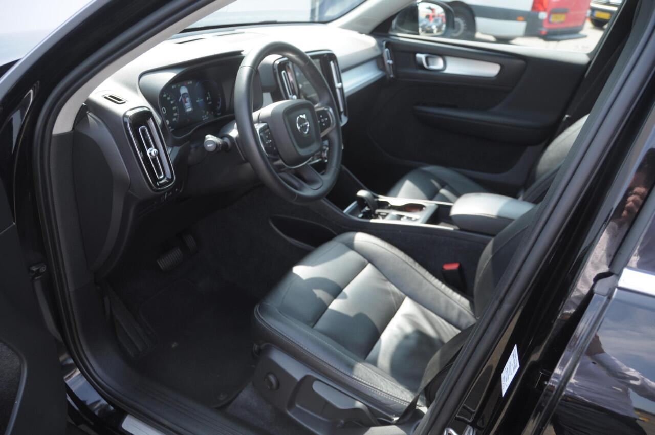 Volvo XC40 T4 211PK Automaat Recharge Inscription Expression / Lederen Bekleding / Cruise control / Elektrische achterklep / Parkeersensoren met camera / Apple carplay /