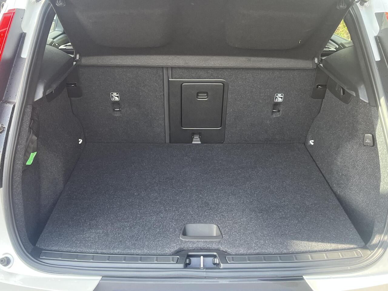 Volvo XC40 T5 Recharge Inscription Expression Pilot Assist | Camera | Stuur+stoelverwarming | Elekt. bestuurdersstoel