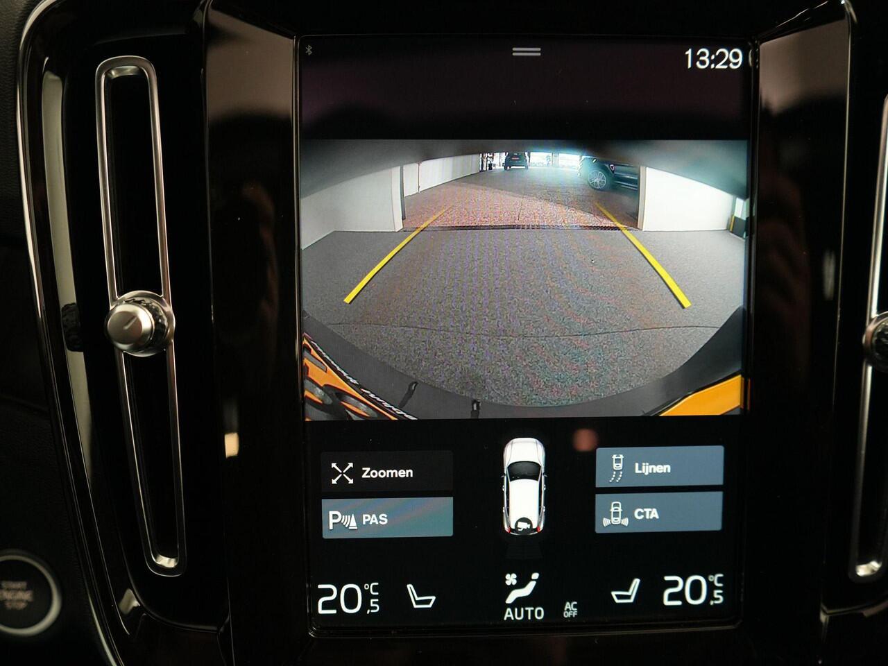 Volvo XC40 1.5 T4 Recharge Inscription | R-Design | Facelift | Pano | Ultimate Dark| Blis | Camera | H&K |