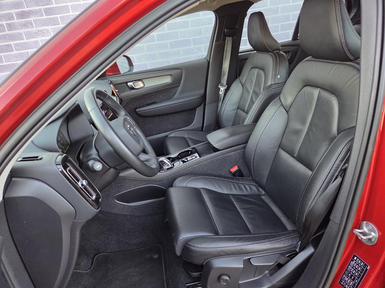 Volvo XC40 Plug in-Hybrid T5 Inscription | Trekhaak | Keyless | Adaptieve Cruise Control | Leder | Achteruitrijcamera | Verw. Stoelen | Parkeersensoren V+A