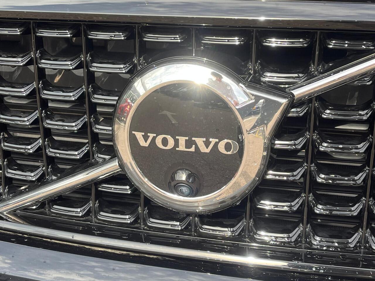 Volvo XC40 T5 Recharge Plus Dark | Harman/Kardon | 360 camera | Stoel & Stuur Verwarming |