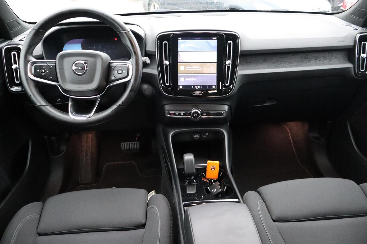 Volvo XC40 Recharge Core 92,6% SOH, Apple carplay, Android auto, Camera