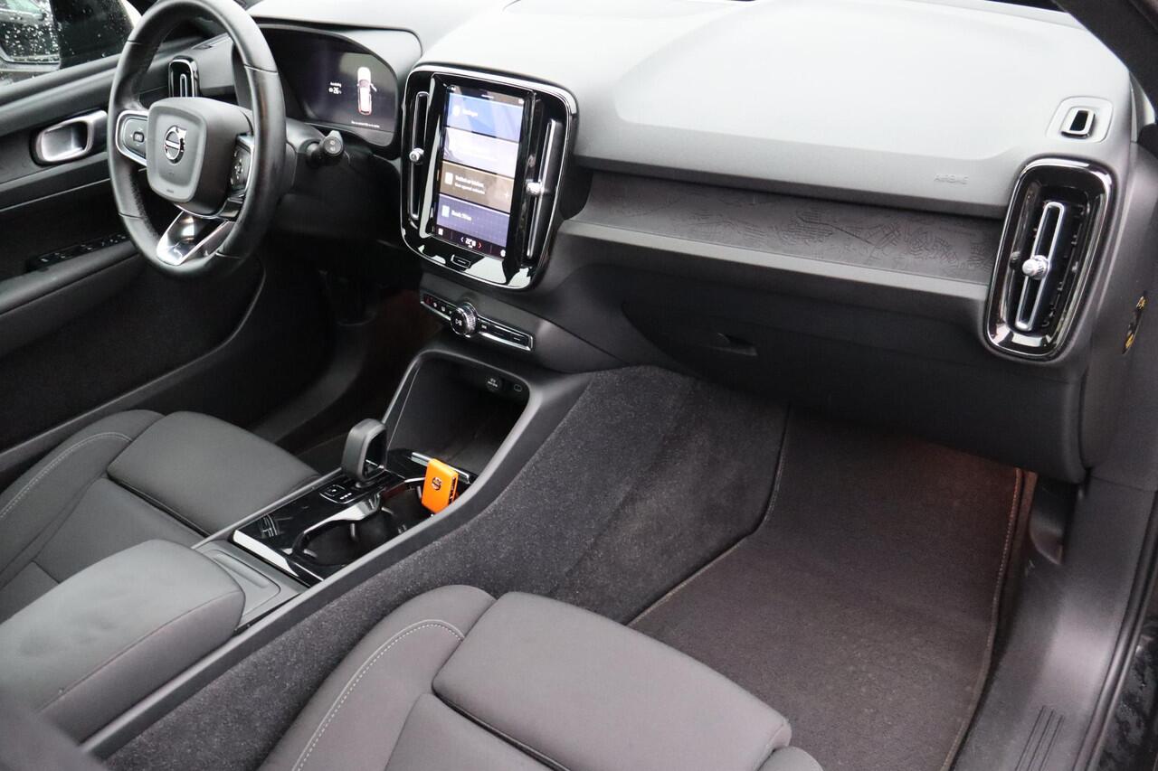 Volvo XC40 Recharge Core 92,6% SOH, Apple carplay, Android auto, Camera