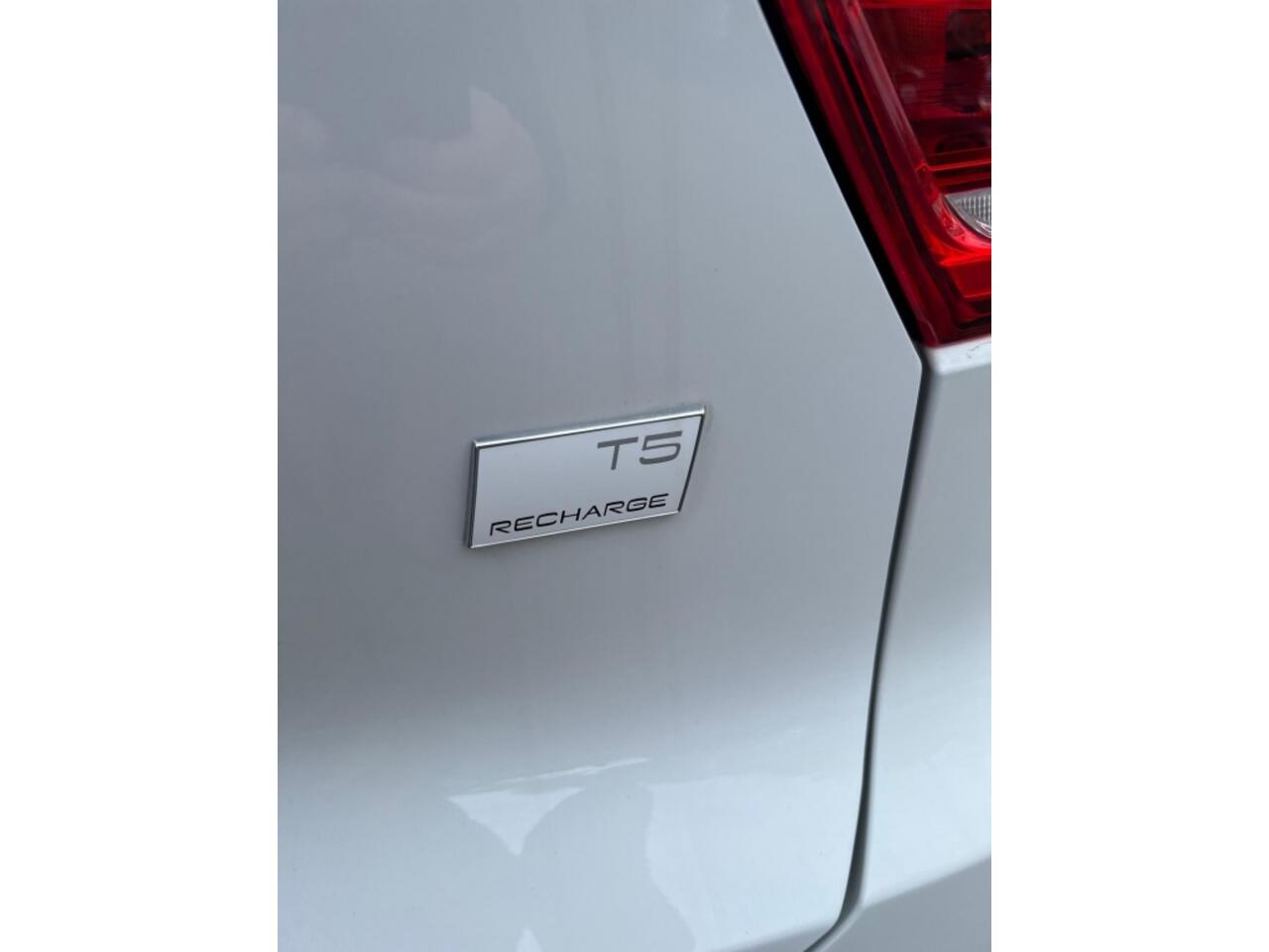 Volvo XC40 1.5 T5 Recharge Inscription Expression | Adap. Cruise | Apple Ca