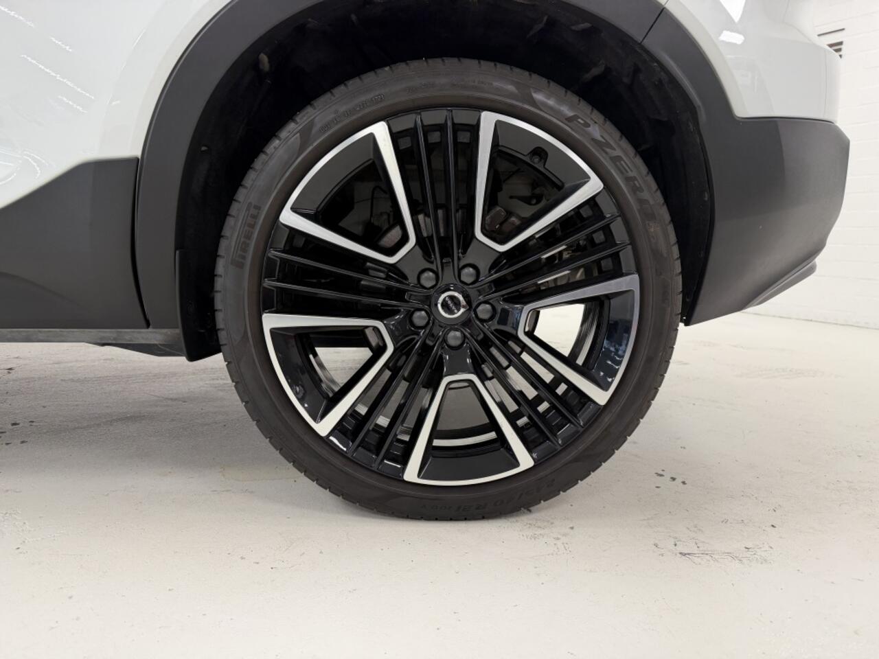 Volvo XC40 1.5 T4 PHEV Ultimate Dark | Autopilot | Harman/Kardon | Panorama