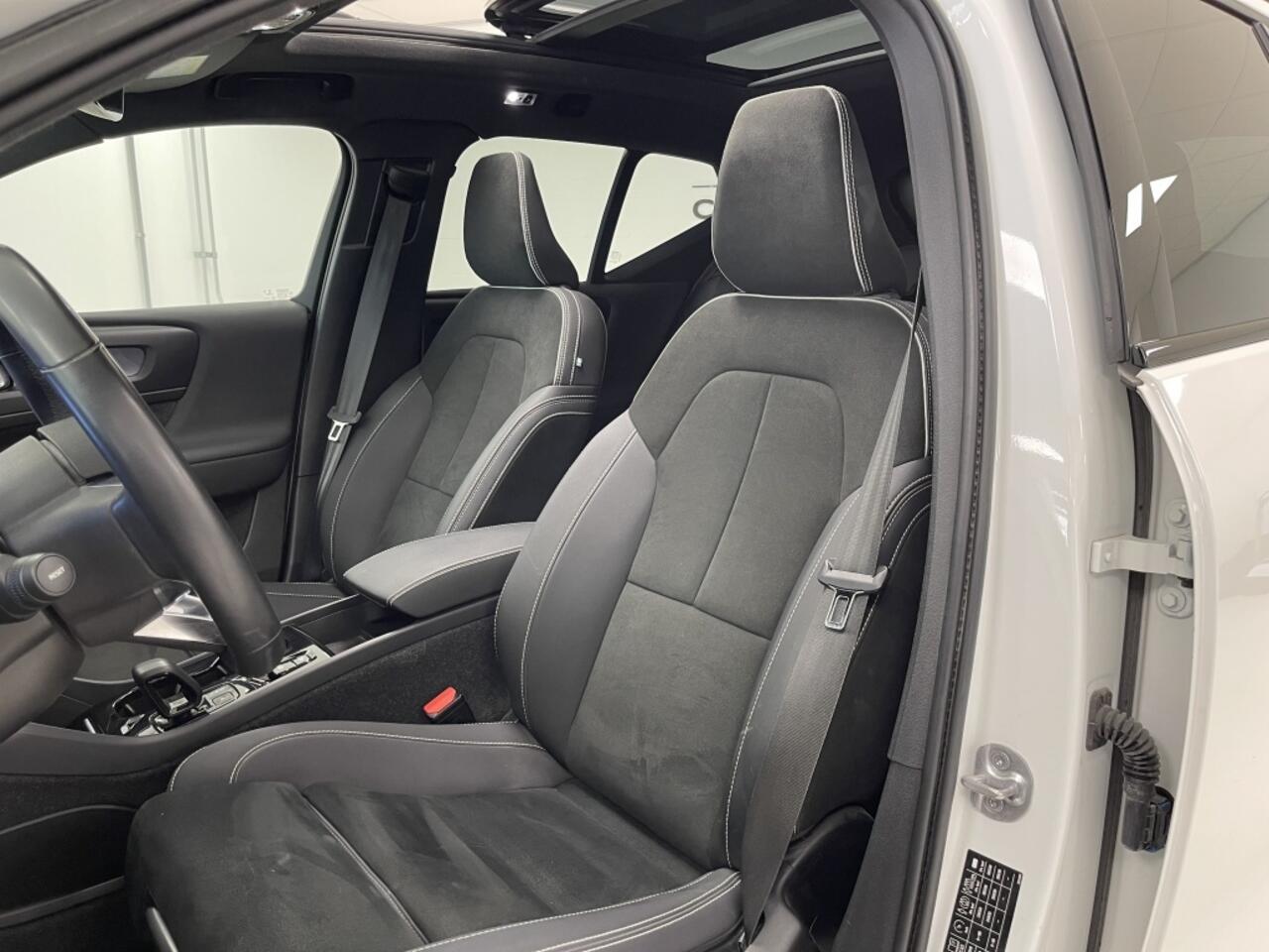 Volvo XC40 1.5 T4 PHEV Ultimate Dark | Autopilot | Harman/Kardon | Panorama