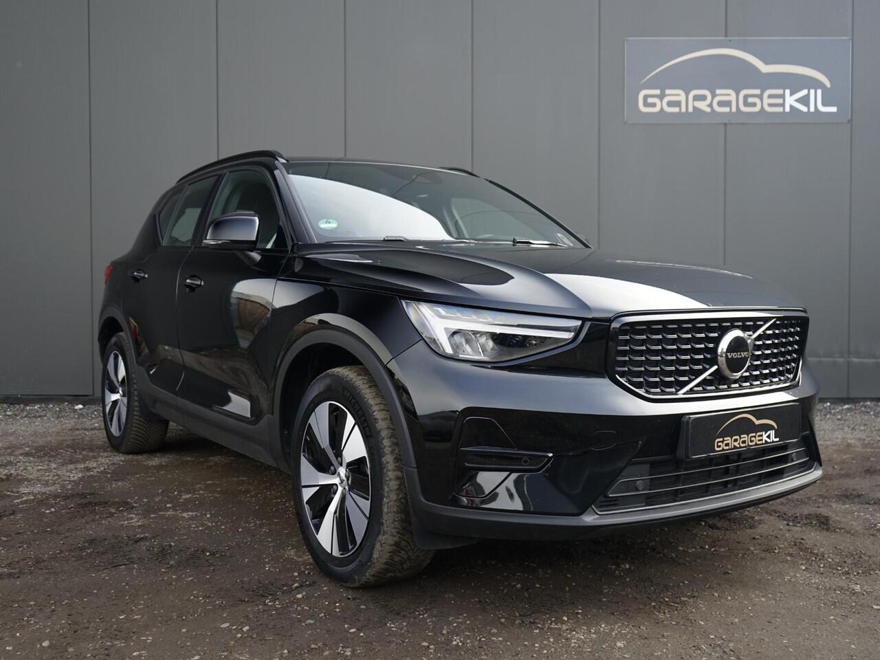 Volvo XC40 1.5 T4 Plug-in hybrid Plus Dark Dealeronderh. / Elektr. verstelb. best. stoel / Harman Kardon / Achteruitrijcamera / PDC / DAB radio