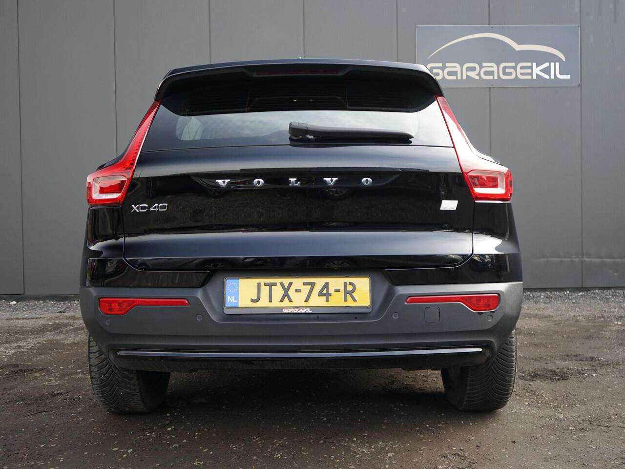 Volvo XC40 1.5 T4 Plug-in hybrid Plus Dark Dealeronderh. / Elektr. verstelb. best. stoel / Harman Kardon / Achteruitrijcamera / PDC / DAB radio