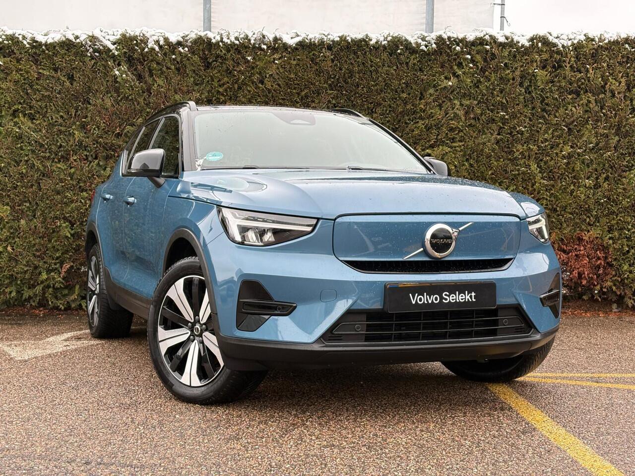 Volvo XC40 Recharge Core | DAB | Camera | Climate control