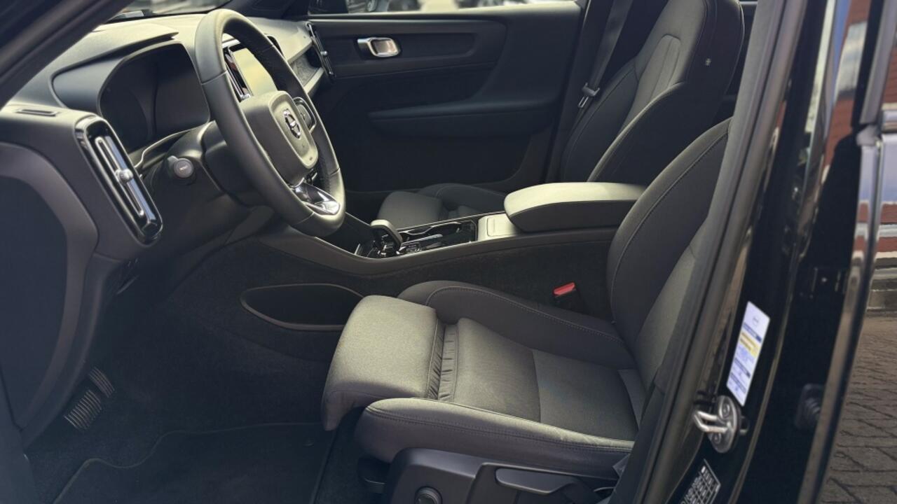 Volvo XC40 Recharge Core | Navi | Camera | Cruise