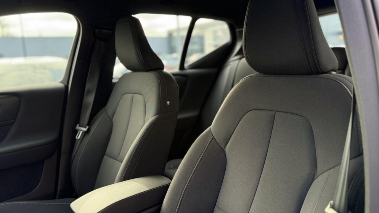 Volvo XC40 Recharge Core | Navi | Camera | Cruise