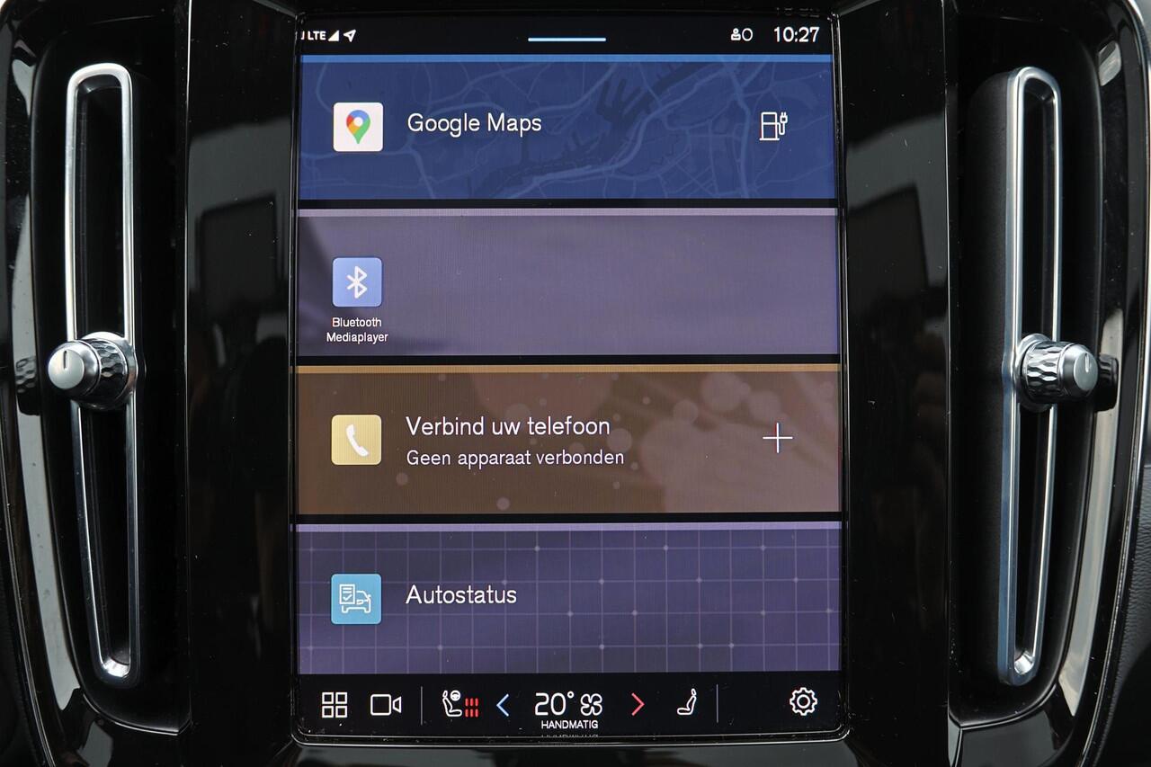 Volvo XC40 Twin Ultimate 78 kWh - Panorama/schuifdak - IntelliSafe Assist & Surround - 360º Camera - Harman/Kardon audio - Verwarmde voorstoelen & stuur - Parkeersensoren voor & achter - Elektr. bedienb. voorstoelen met geheugen links - Draadloze tel. lader - Warmte