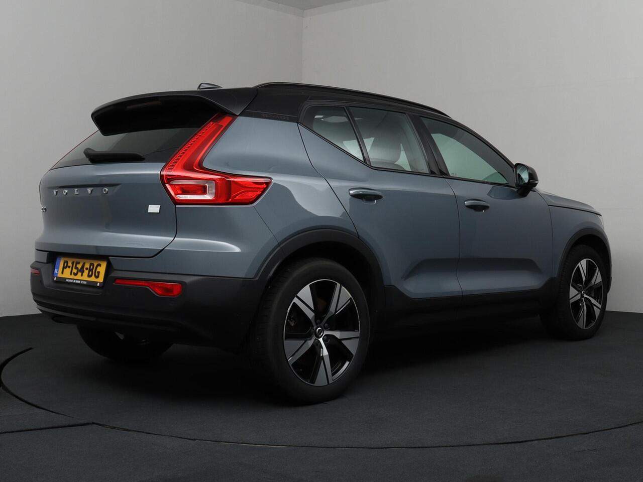 Volvo XC40 Recharge Pro Two Tone | SoH 93,7% | Panoramadak | Pilot Assist | 360° Camera!