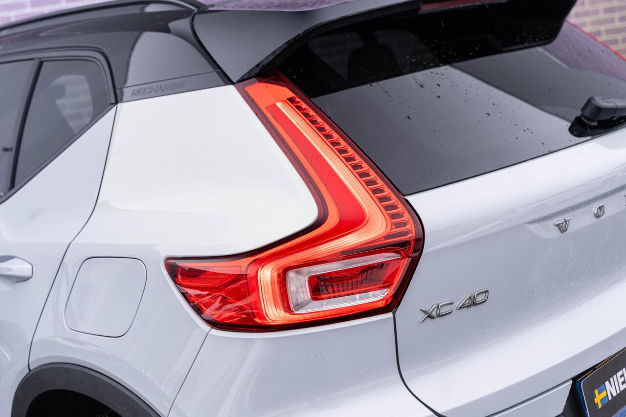 Volvo XC40 Recharge 70 kWh Core | 1e Eigenaar | Navigatie | Cruise Control | Stoel/-Stuurverwarming | Achteruijcamera | Climate Control | Getint Glas | Zitverlenging