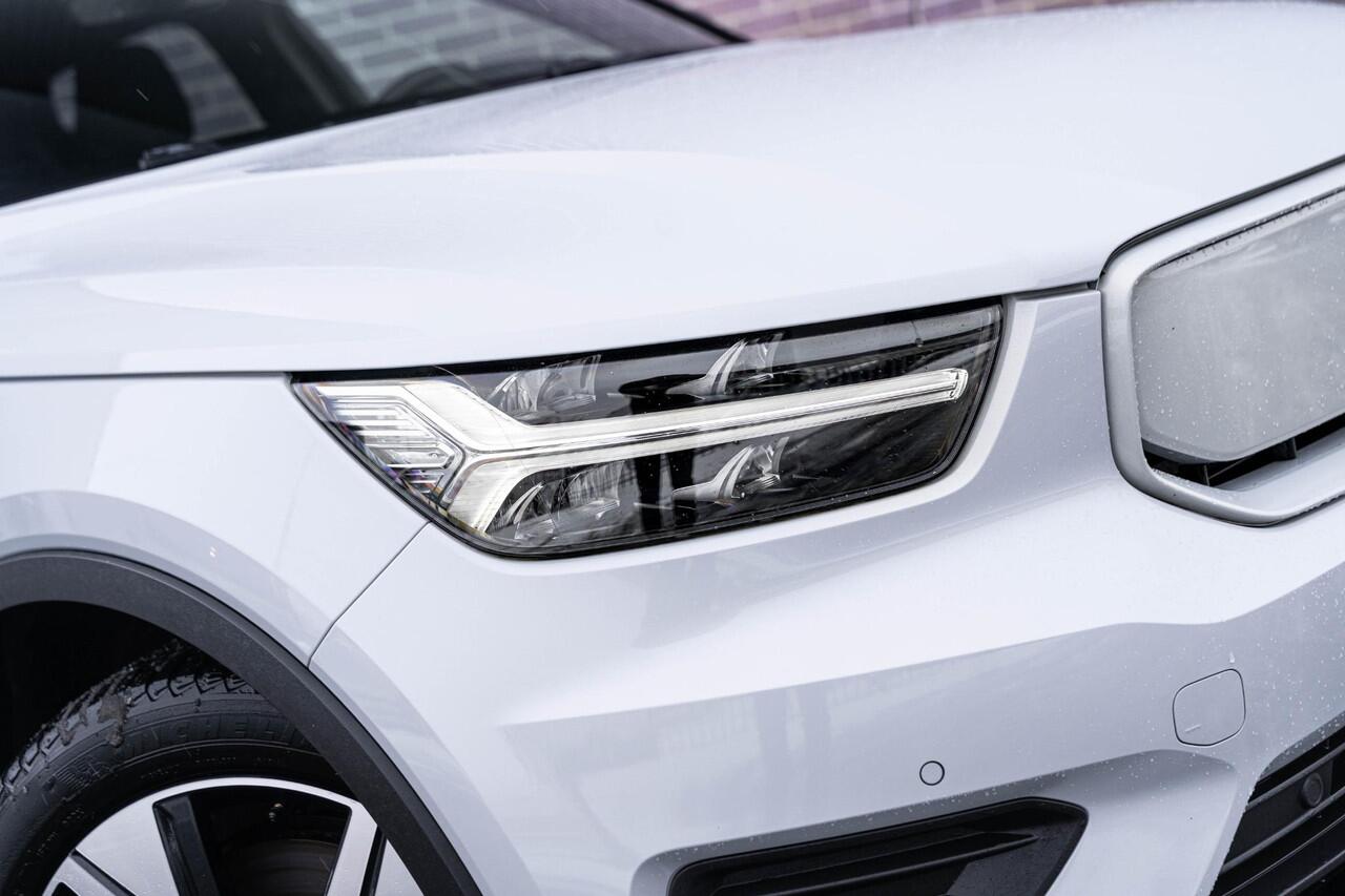 Volvo XC40 Recharge 70 kWh Core | 1e Eigenaar | Navigatie | Cruise Control | Stoel/-Stuurverwarming | Achteruijcamera | Climate Control | Getint Glas | Zitverlenging