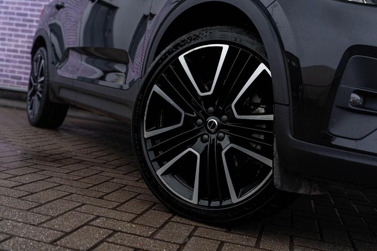 Volvo XC40 Plug-in Hybrid T4 Ultimate Bright | Facelift | Panoramadak | Lederen bekleding | Adaptive Cruise Control | 360 Camera | Stoel-/Stuurverwarming | Dodehoekdetectie | Getint Glas | Voorruitverwarming | 21" LM