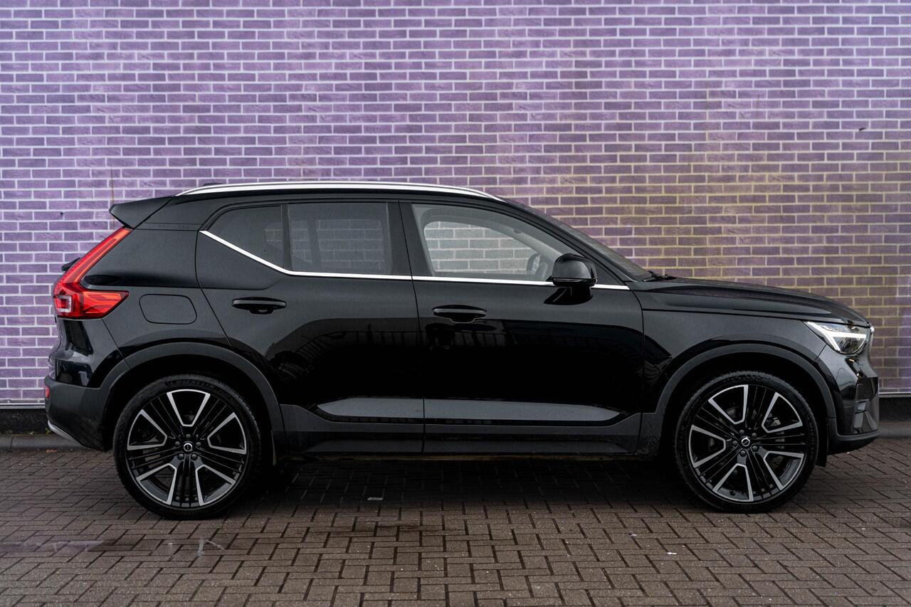 Volvo XC40 Plug-in Hybrid T4 Ultimate Bright | Facelift | Panoramadak | Lederen bekleding | Adaptive Cruise Control | 360 Camera | Stoel-/Stuurverwarming | Dodehoekdetectie | Getint Glas | Voorruitverwarming | 21" LM