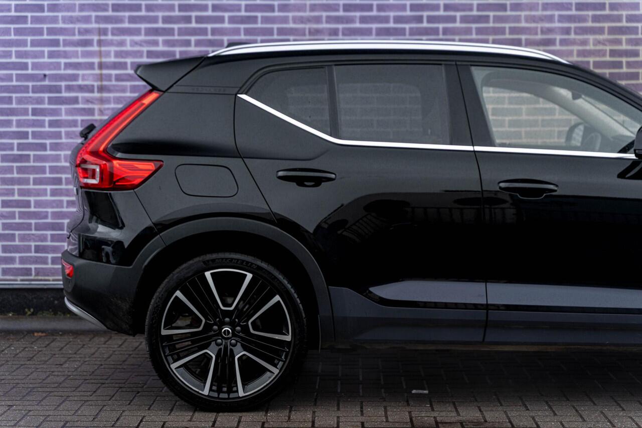 Volvo XC40 Plug-in Hybrid T4 Ultimate Bright | Facelift | Panoramadak | Lederen bekleding | Adaptive Cruise Control | 360 Camera | Stoel-/Stuurverwarming | Dodehoekdetectie | Getint Glas | Voorruitverwarming | 21" LM