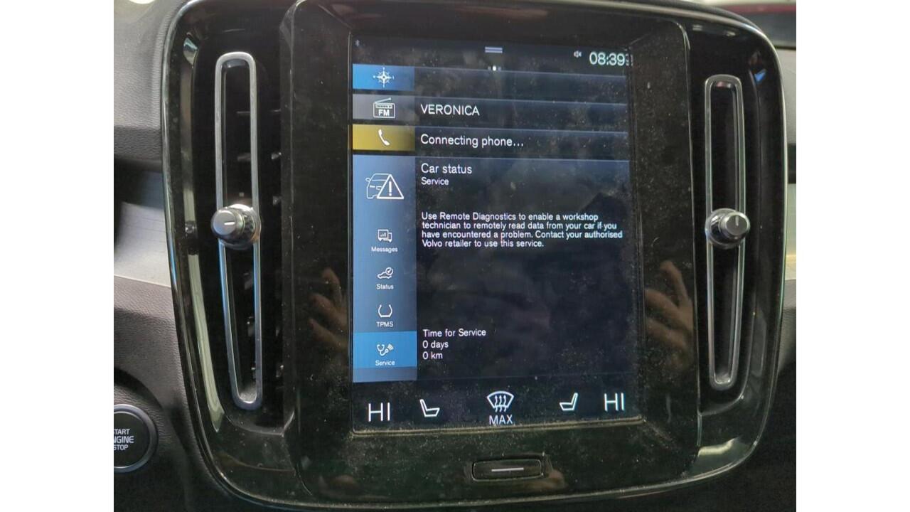 Volvo XC40 1.5 T2 Momentum NL-AUTO | TREKHAAK | STOEL VERWARMING