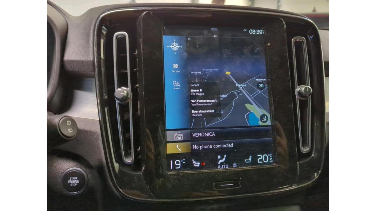 Volvo XC40 1.5 T2 Momentum NL-AUTO | TREKHAAK | STOEL VERWARMING