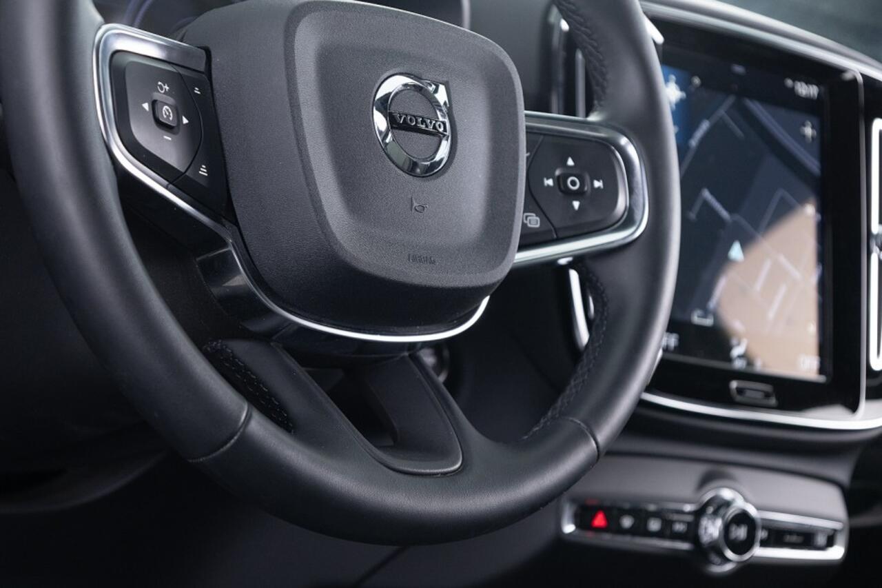 Volvo XC40 1.5 T4 Recharge Inscription Expression | NAVI | CAMERA | ECC