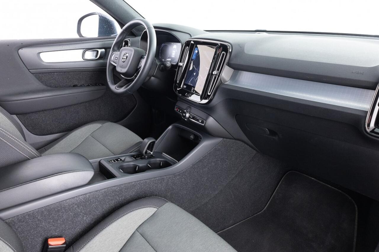 Volvo XC40 1.5 T4 Recharge Inscription Expression | NAVI | CAMERA | ECC