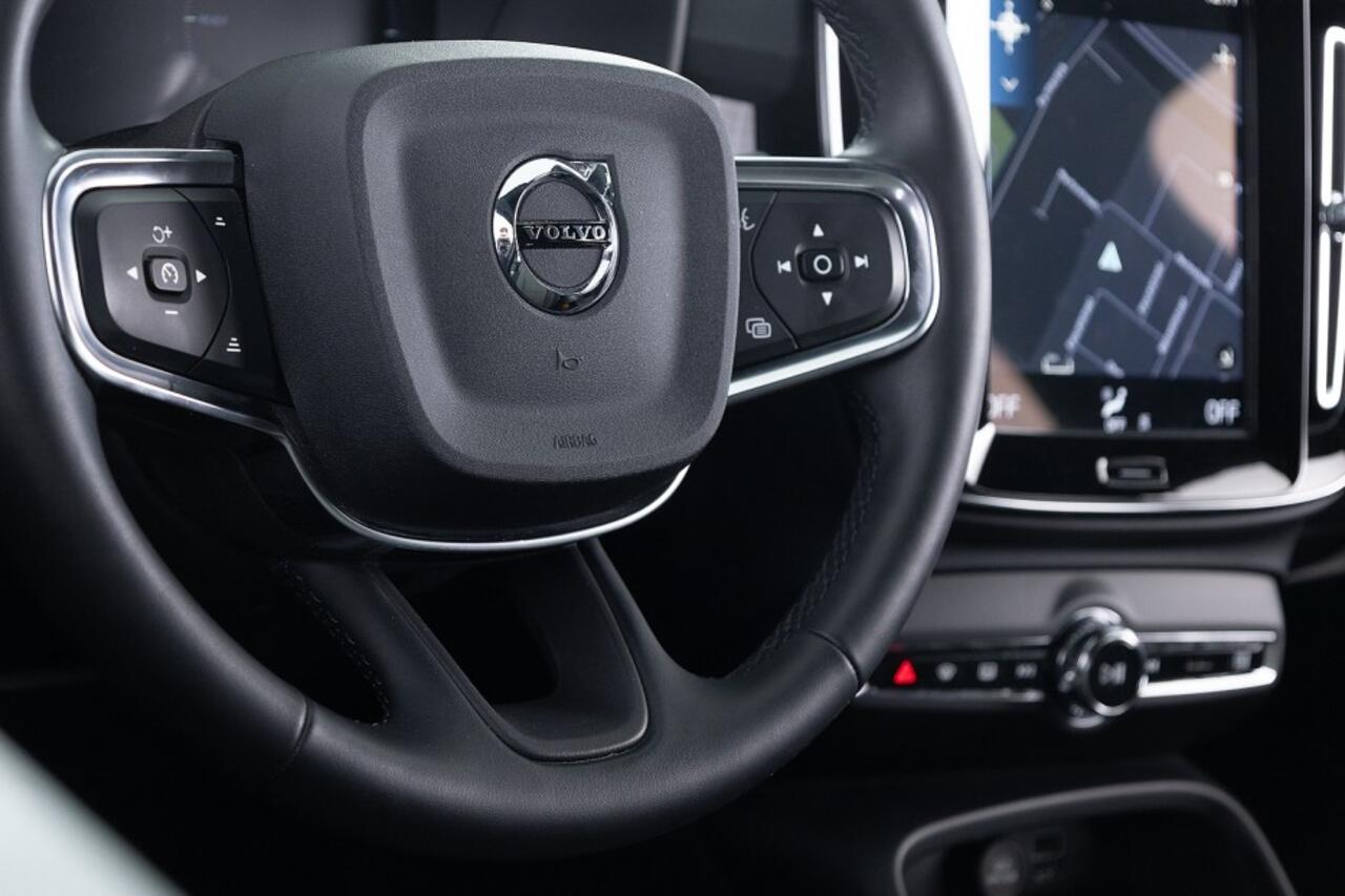 Volvo XC40 1.5 T4 Recharge Inscription Expression | NAVI | CAMERA | ECC