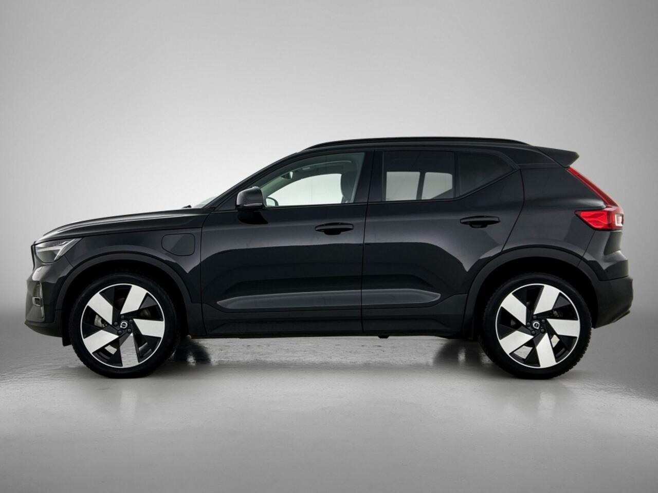 Volvo XC40 1.5 T4 Recharge Ultimate Dark | Leder | Panorama dak | Rijklaar