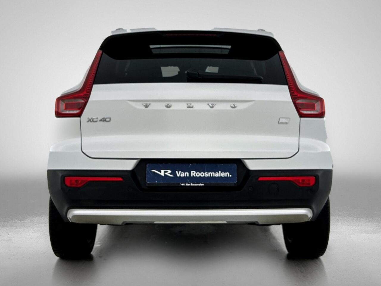 Volvo XC40 T5 Ultimate Bright | Pano | All season | Memory Seats | H&K |