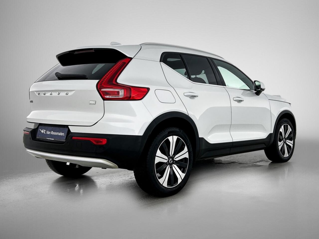 Volvo XC40 T5 Ultimate Bright | Pano | All season | Memory Seats | H&K |